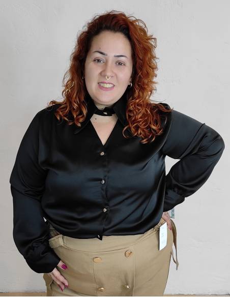 Camisa de raso talla grande