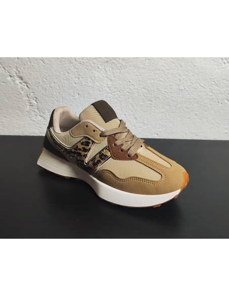 Zapatillas de animal print con cordones