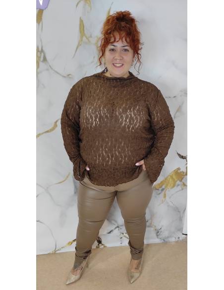 Pantalón polipiel talla grande