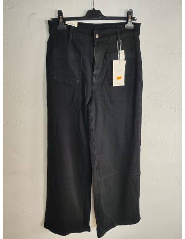 Vaquero negro pata ancha