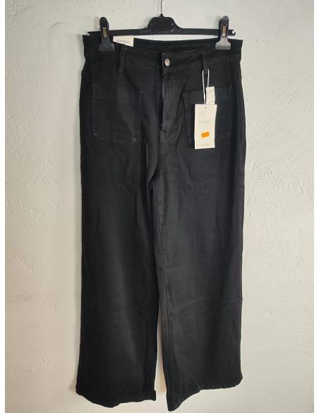 Vaquero negro pata ancha